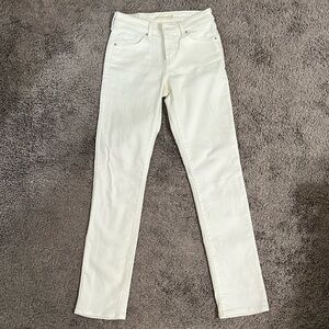 Like New Levi’s Midrise Skinny Jean